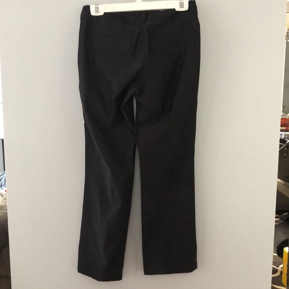 Nike women’s golf pants - Picture 2 of 2